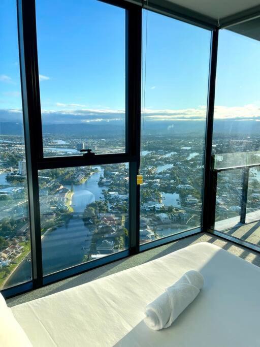 New Impressive 180° River View 1 Bed Apt With Pool 47F Διαμέρισμα Χρυσή Ακτή Εξωτερικό φωτογραφία